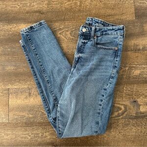 Old Navy Women's Straight Leg Blue Jeans